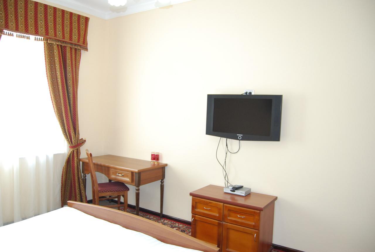 Crown Hotel Tashkent Exterior photo